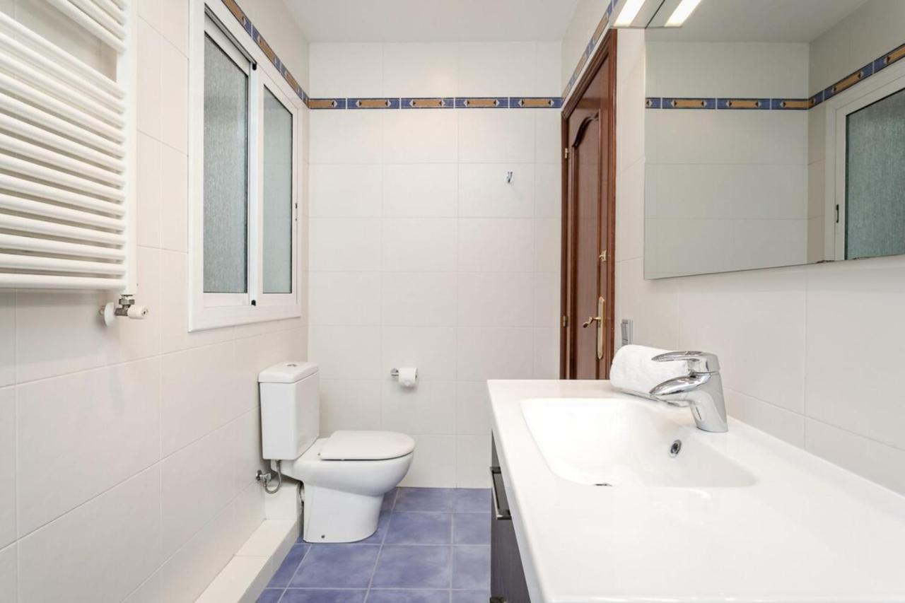Fantastic 2 Bedroom 5 Minutes By Car From Plaza Catalunya Barcelone Extérieur photo